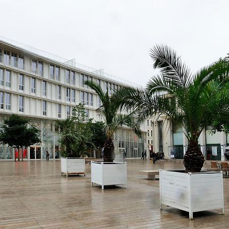Les Jardins Du Clain Apartman Poitiers Kültér fotó