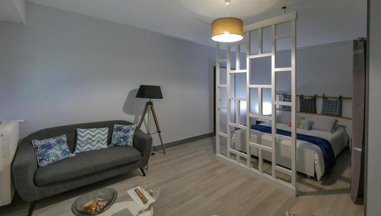 Les Jardins Du Clain Apartman Poitiers Kültér fotó