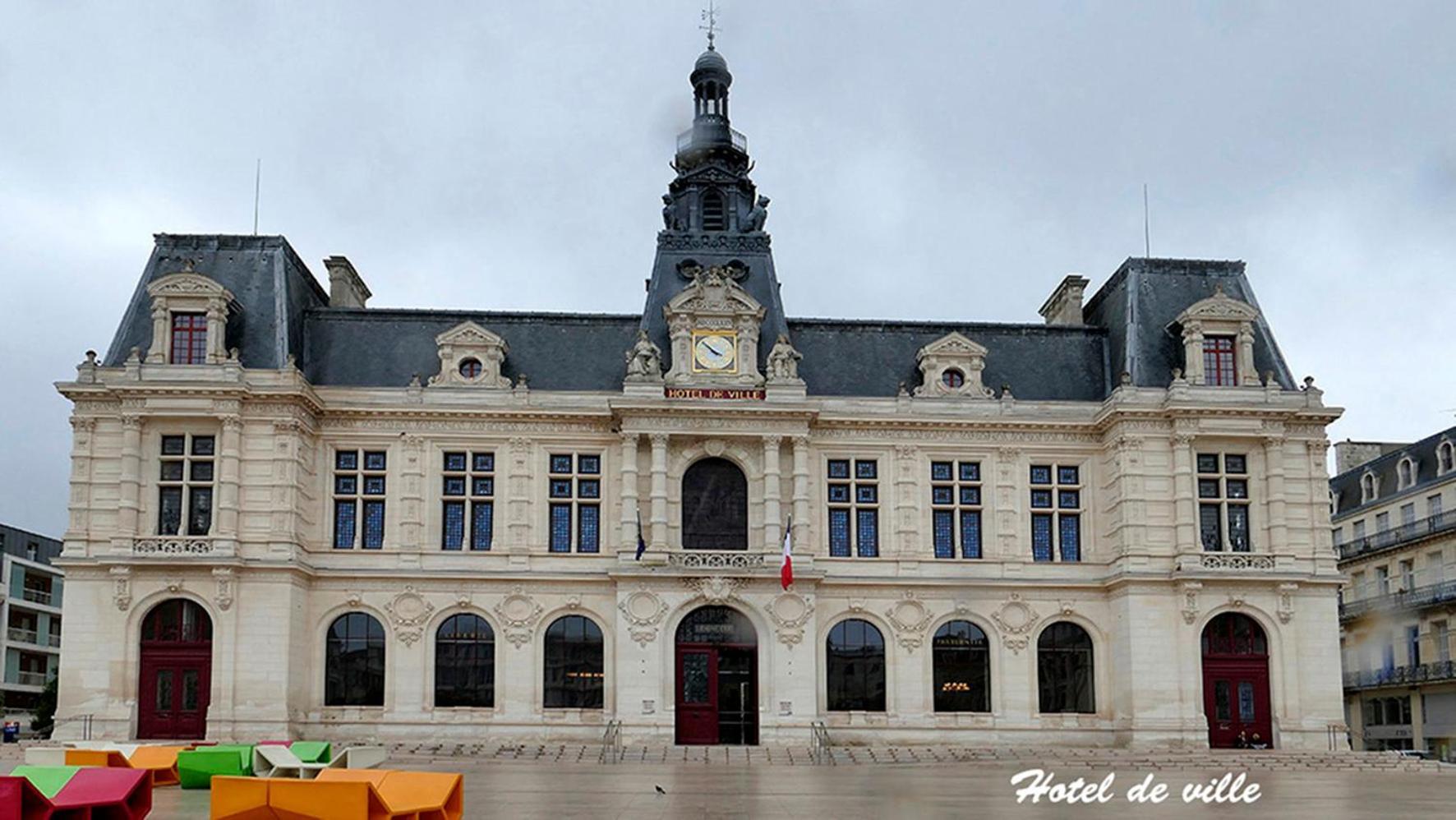 Les Jardins Du Clain Apartman Poitiers Kültér fotó
