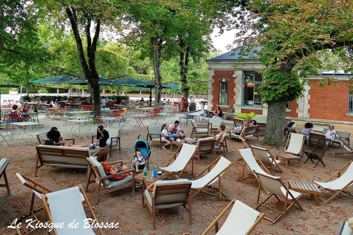 Les Jardins Du Clain Apartman Poitiers Kültér fotó