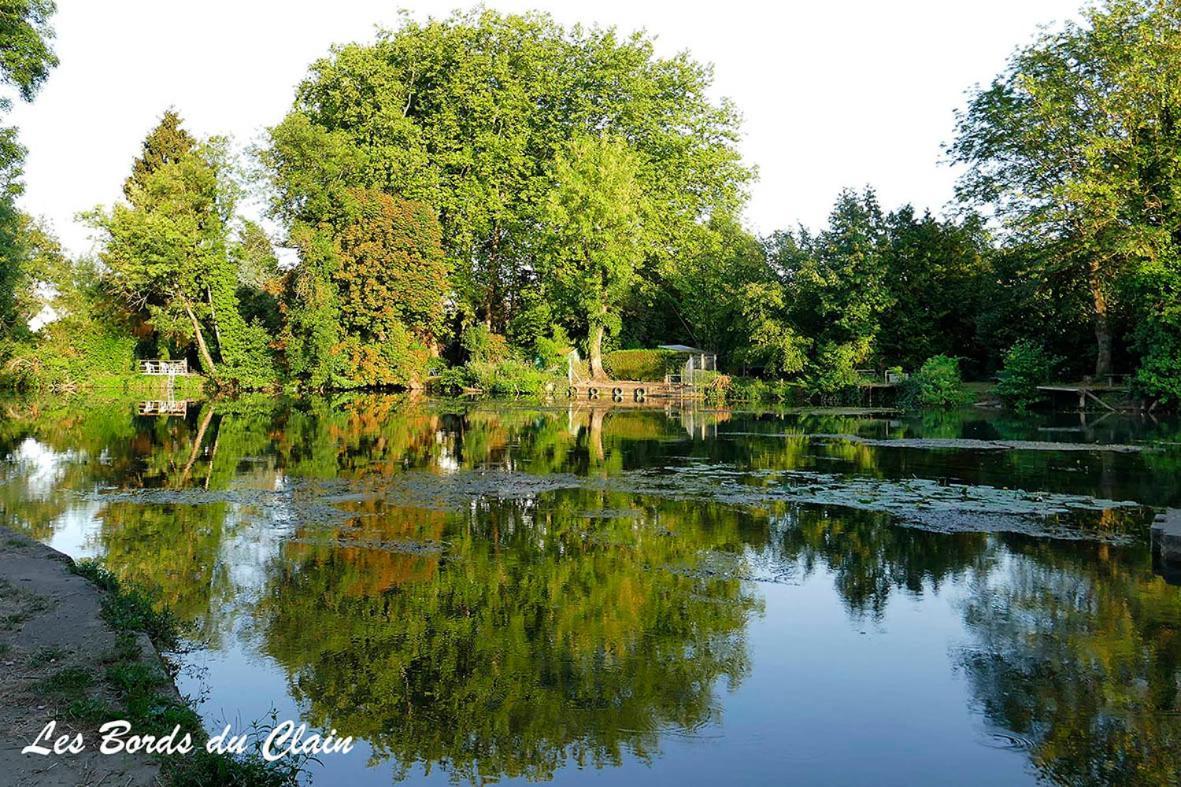 Les Jardins Du Clain Apartman Poitiers Kültér fotó